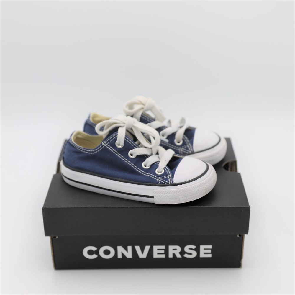 Converse Infant Toddler Chuck Taylor Sneakers Sz 7